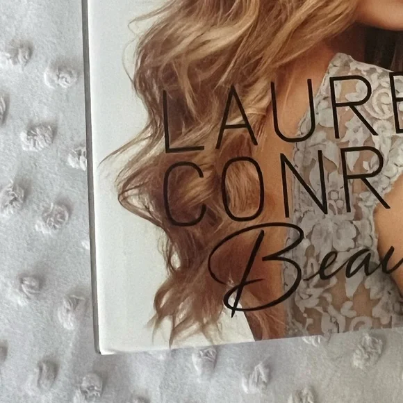 Lauren Conrad, beauty hardcover book - Picture 5 of 5